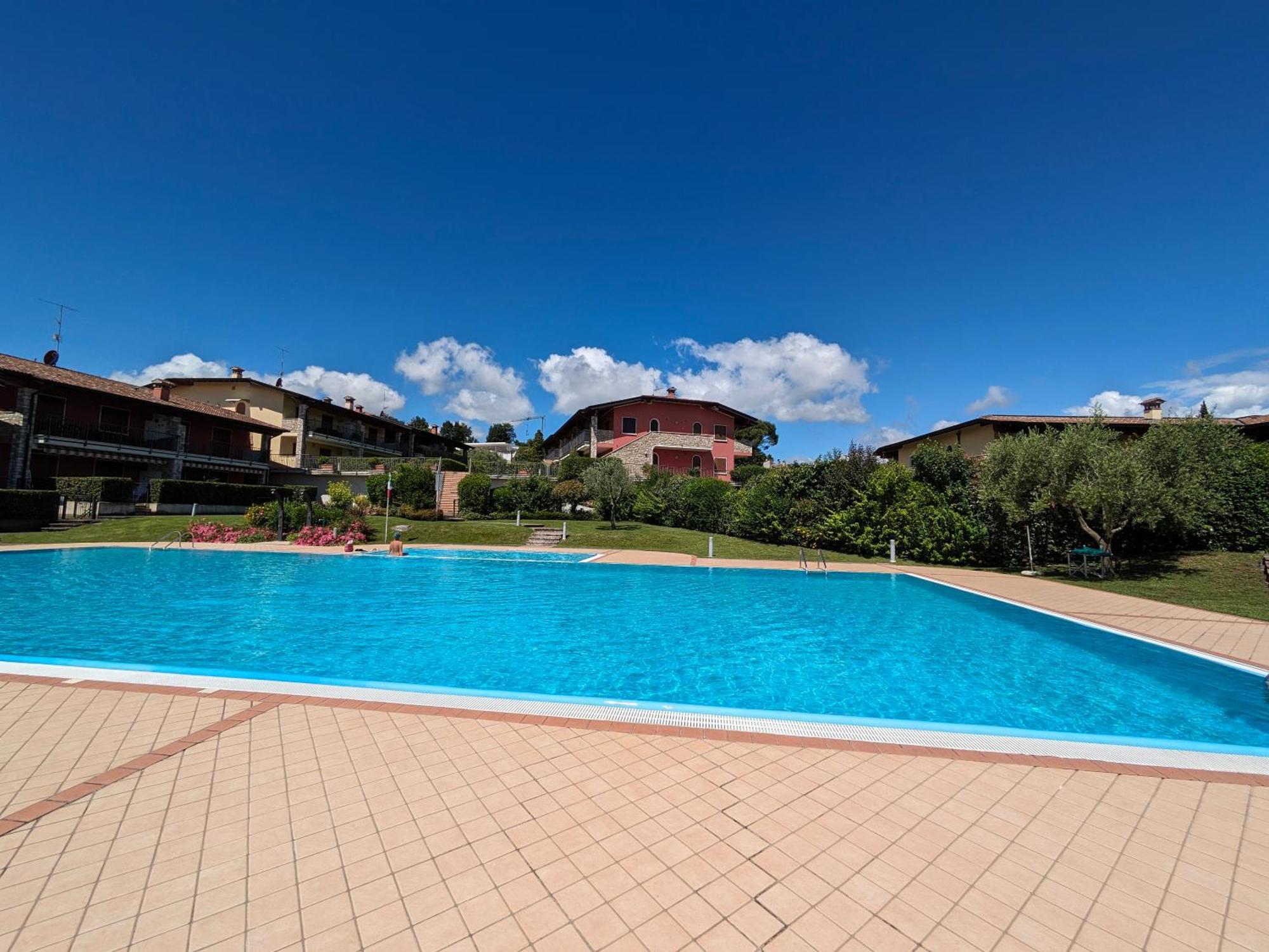 La Fenice Holiday Apartment Manerba del Garda Phòng bức ảnh